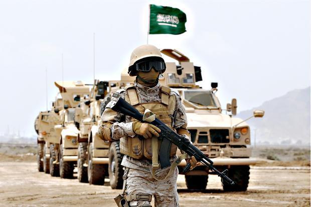 القوات السعودية تتصدى لهجوم حوثي على الحدود