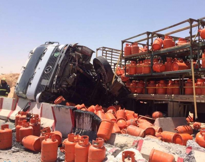 انقلاب شاحنة عرعر: تفاصيل الحادث