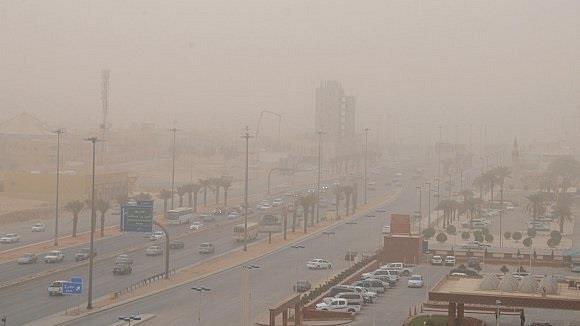 غبار كثيف: تحذيرات الأرصاد بالرياض والشرقية