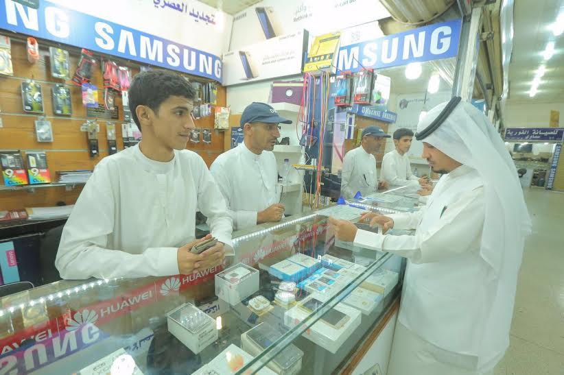 توطين قطاع الاتصالات: إغلاق 1600 محل