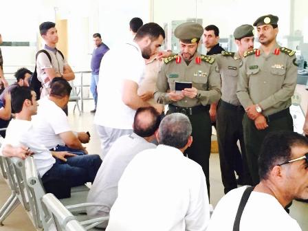 مدير جوازات الجوف يتفقد منفذ الحديثة