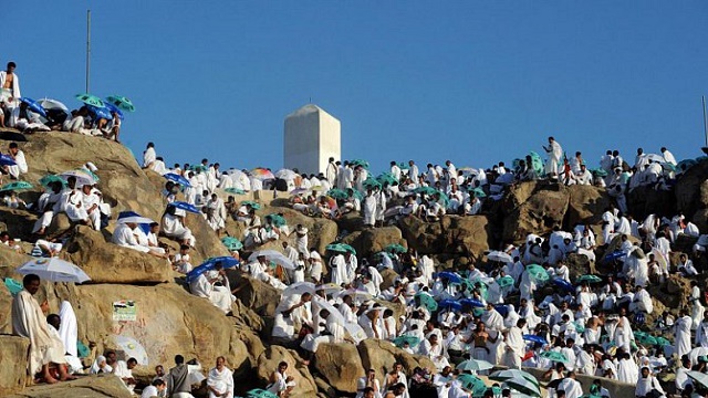 الدفاع المدني يحذر: مخاطر جبل الرحمة