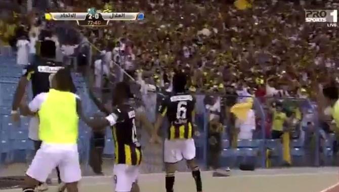 الاتحاد يسقط الهلال: فوز ثمين في الدوري