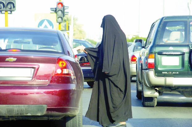 توظيف أبناء المتسولات: حل جديد؟