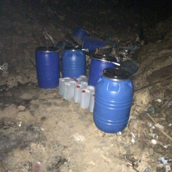 ضبط مصنع خمور بالمدينة المنورة - تفاصيل