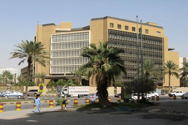 إيقاف خدمات الأساتذة المتعاونين: المالية تتخذ إجراءات