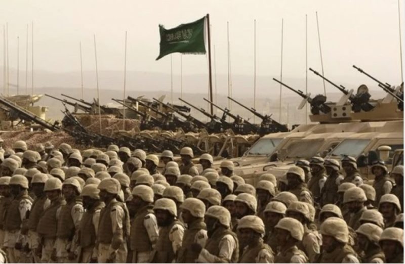 القوات المسلحة تقتل 12 حوثياً بالحد الجنوبي