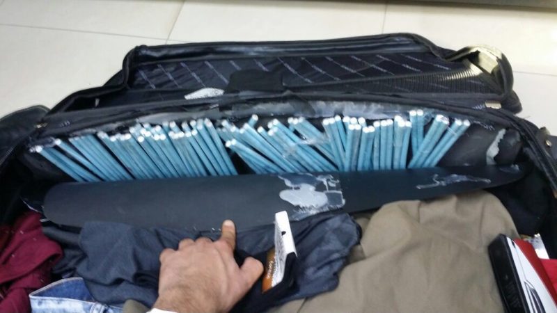 إحباط تهريب الكبتاجون في مطار القصيم