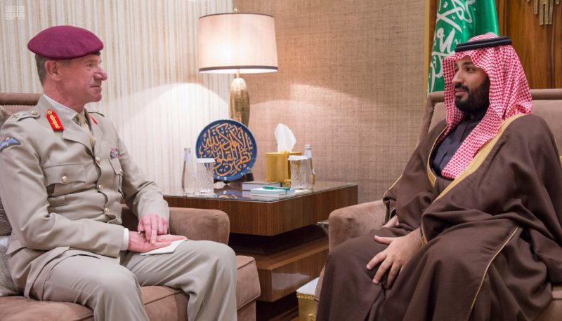 ولي ولي العهد يلتقي مستشارًا عسكريًا بريطانيًا