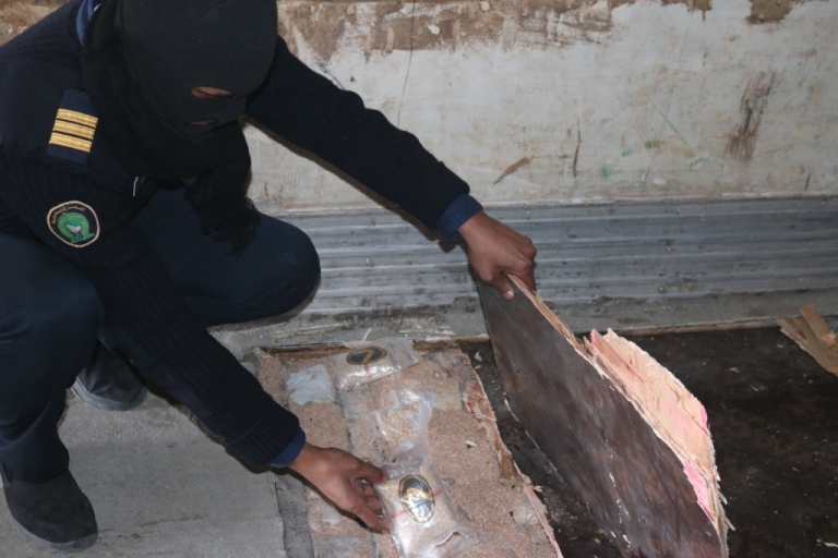 تهريب الكبتاجون: جمرك الحديثة يحبط محاولة