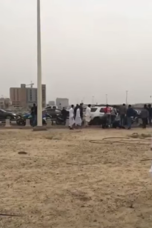 اعتداء دراجات نارية بالدمام: تفاصيل الحادث (فيديو)