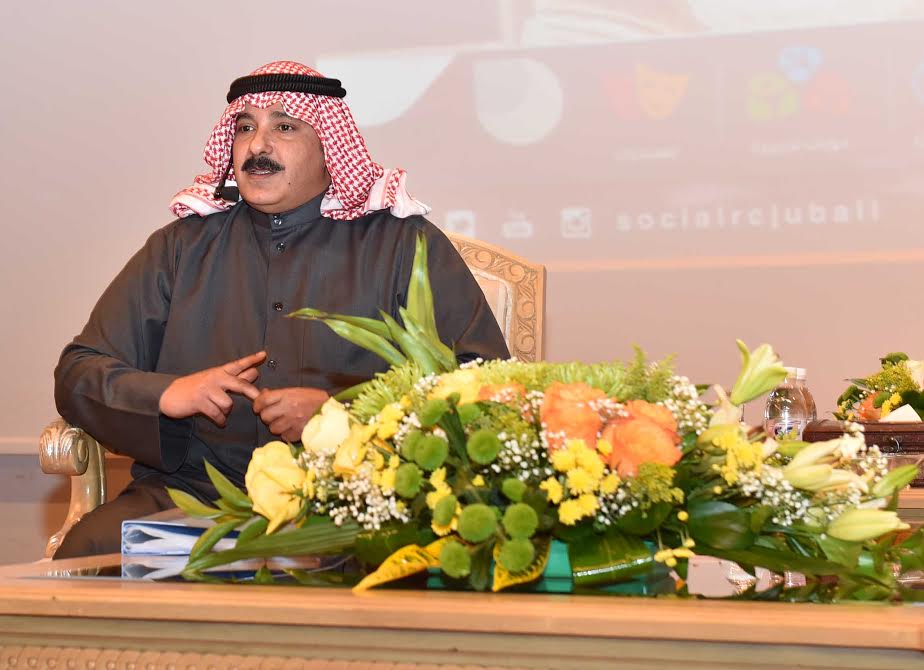 سالم سيار يتغزل بالجبيل الصناعية