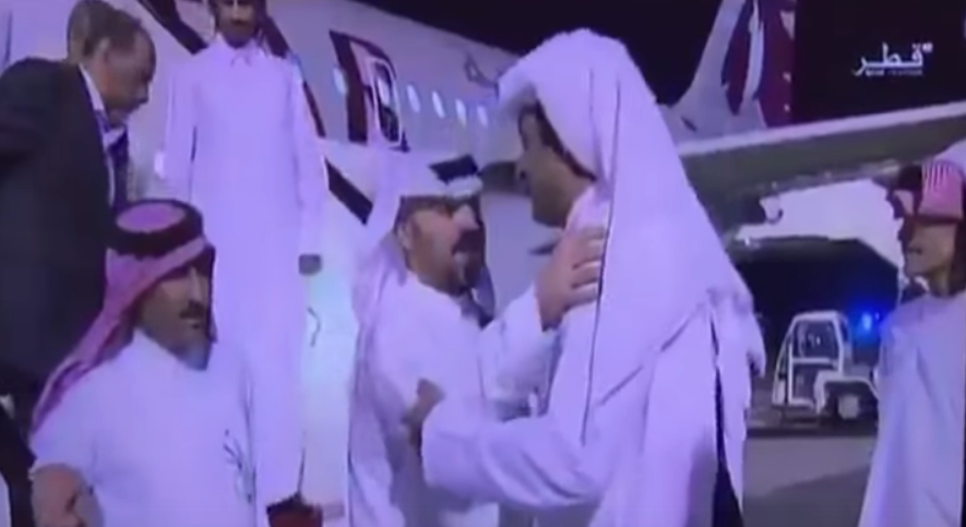 استقبال الشيخ تميم للمخطوفين: فيديو مؤثر