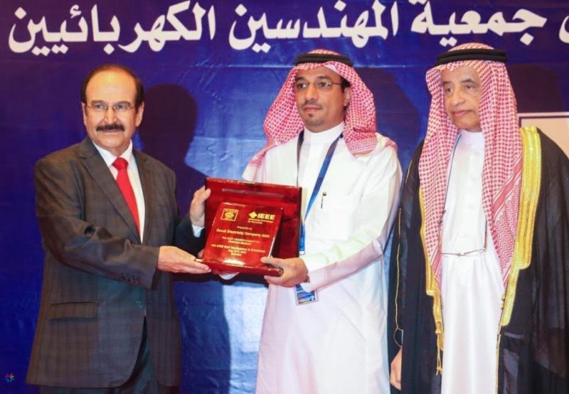 تكريم السعودية للكهرباء: وزير الكهرباء البحريني