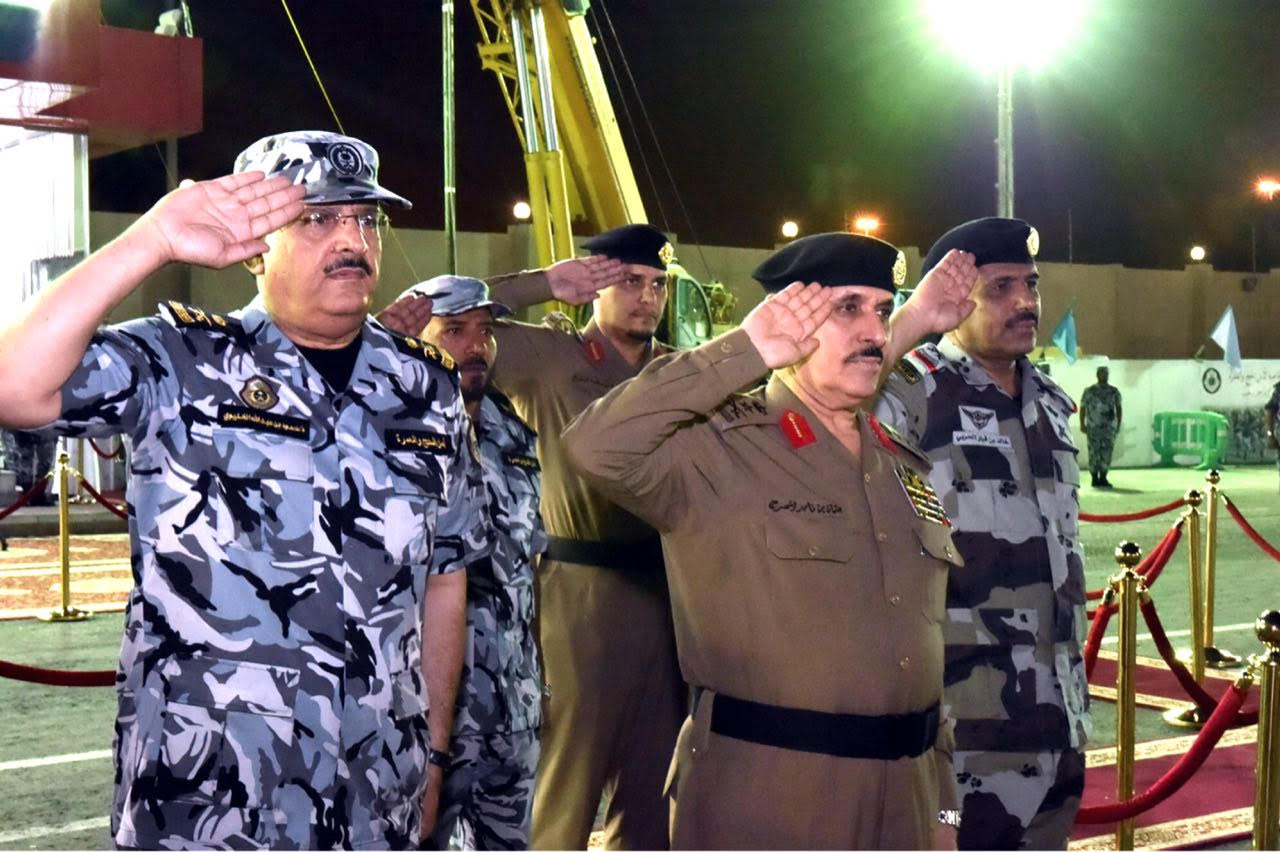 مدير الأمن العام يتفقد قوات الحج والعمرة