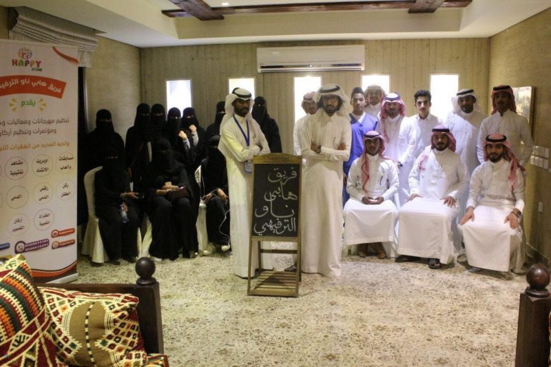 فريق ترفيهي ينفذ برامج تطوعية ناجحة