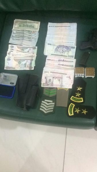 الرياض: سرقة نصف مليون بزي الأمن