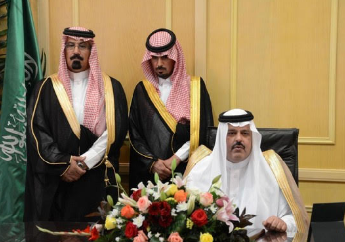 أمير حائل: لا للتجاوزات في العمل