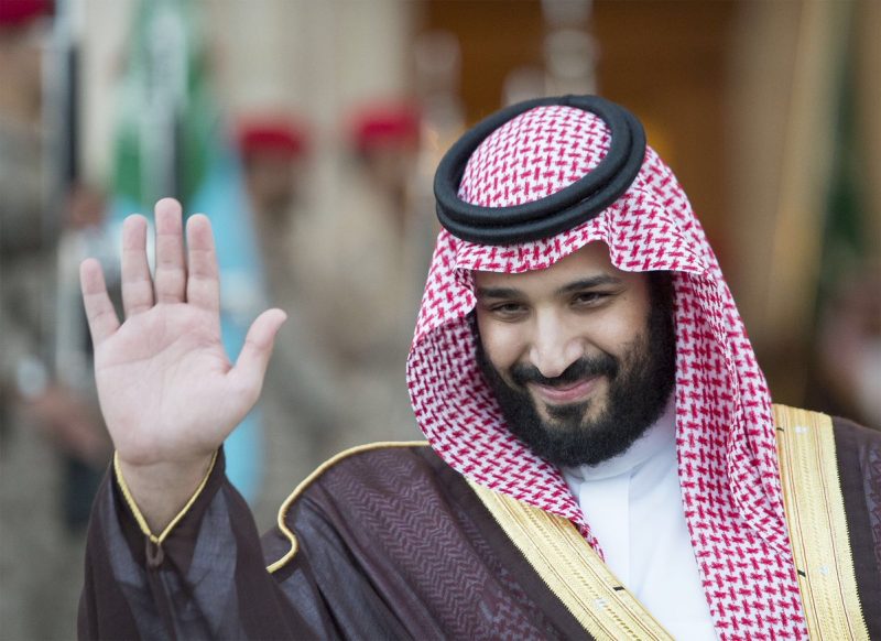 نائب خادم الحرمين يقدم تبرعاً مالياً للجمعيات الخيرية في مكة بمبلغ 15  مليون ريال