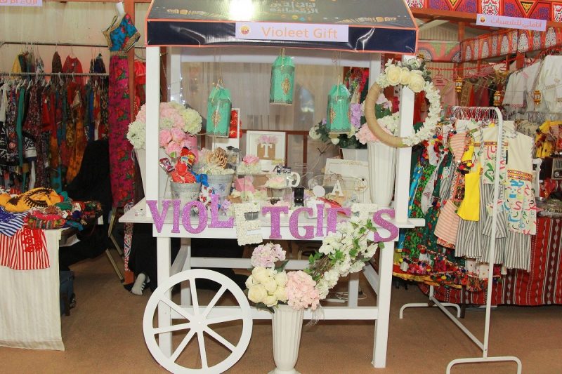 منتجات أسر الجبيل تجدب زوار مهرجان ليالي الخير الرمضانية