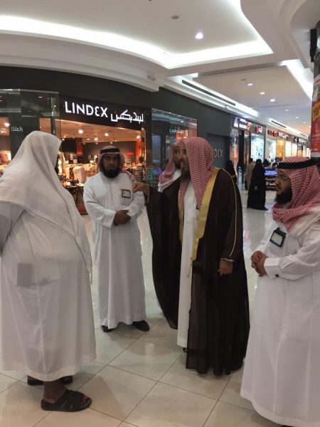 بالصور..رئيس هيئة الأمر بالمعروف في الأحساء بجولة ميدانية