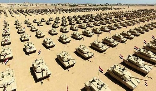 شاهد: افتتاح قاعدة محمد نجيب العسكرية بحضور قادة وزعماء الدول وكان ممثل المملكه الأمير خالد الفيصل