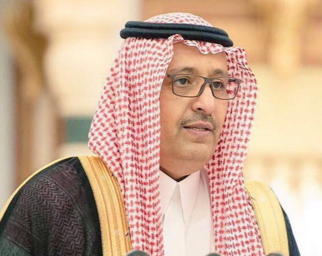 أمير منطقة الباحة يوجه بسداد ديون أحد نزلاء السجن وإطلاق سراحه