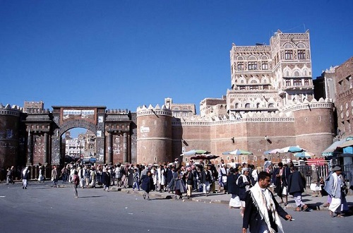 مليشيات الاجرام الحوثية  تقوم بقنص المدنيين في البيضاء