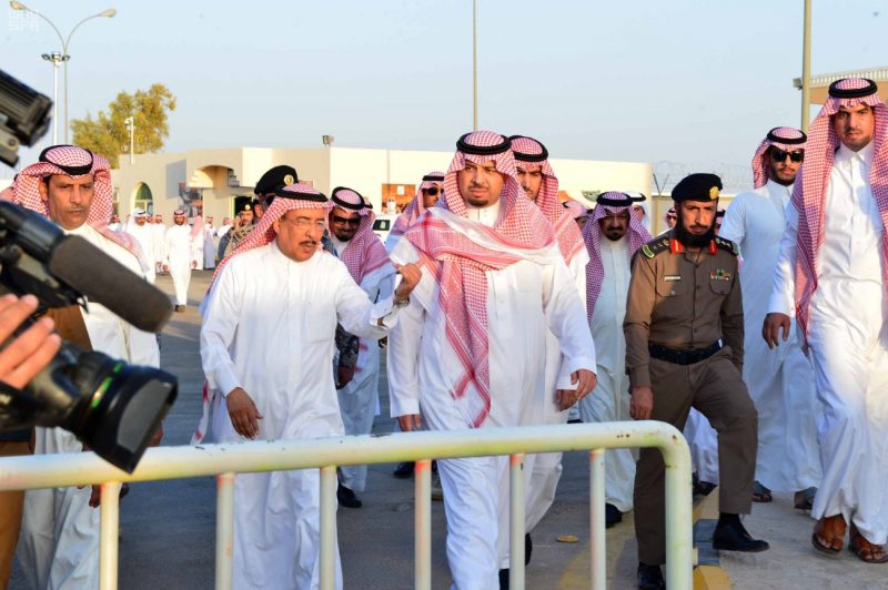 أمير الحدود الشمالية يستقبل وفداً من الحجاج العراقيين