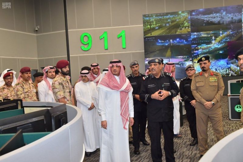 وزير الداخلية يتفقد مركز العمليات الأمنية الموحد بمنطقة مكة