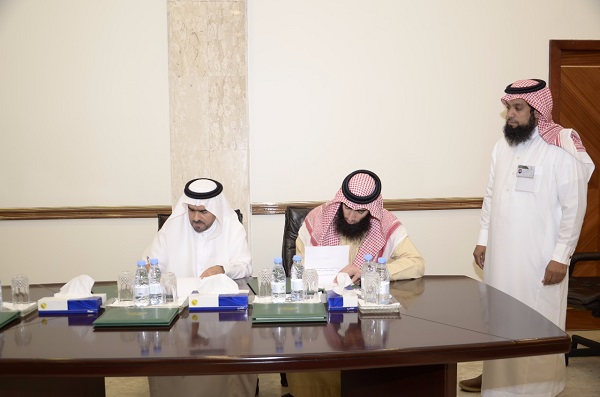 اتفاقية لبناء مساكن وأوقاف سكنية بالشرقية