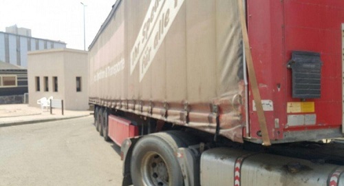 مصادرة حمولة ثلاث شاحنات من المياه بمكة