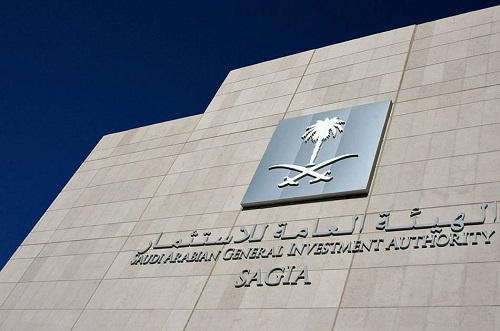 محافظ الهيئة العامة للاستثمار يمنح رخصًا استثمارية لأربع شركات صينية