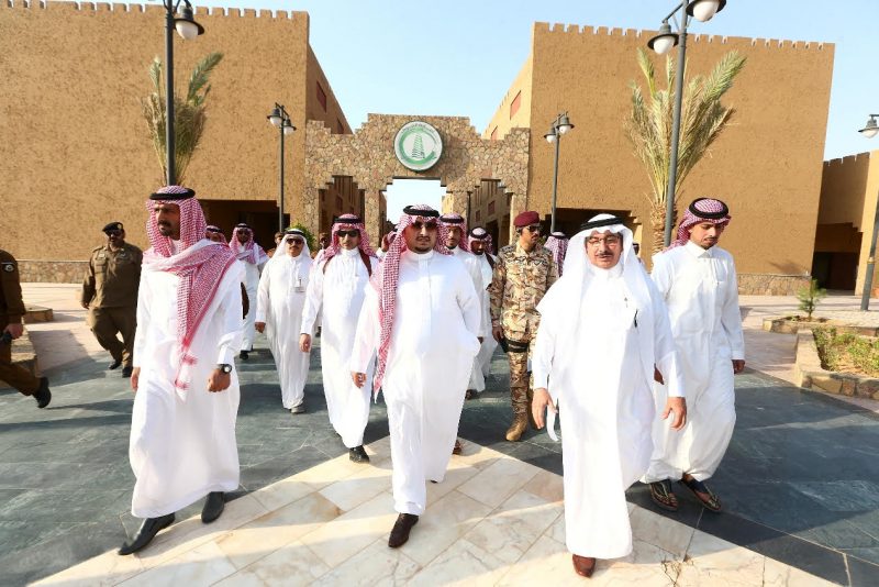 نائب أمير الجوف تفقد سوق الأسر المنتجة بتكلفة 12 مليون ريال