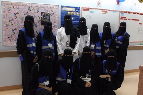 فريق ودق التطوعي يرسم الفرحة على وجوه محاربي السرطان.