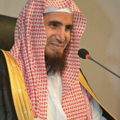 أمير عسير يوجه بمنع رئيس الافتاء بالمنطقة من الإمامة والخطابة (فيديو)