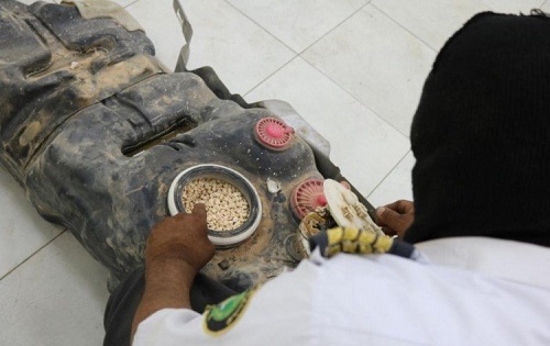 إحباط تهريب 376 ألف حبة مخدرة في جمرك الحديثة