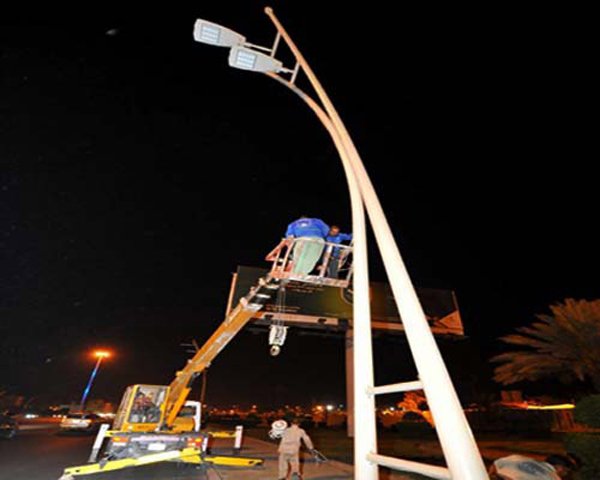 أمانة الشرقية تعتزم تطبيق إنارة الشوارع بتقنية LED""‏