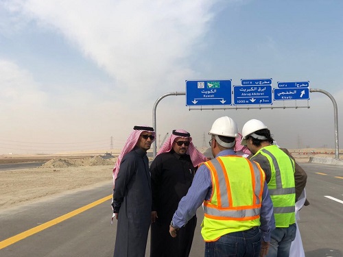 وزارة النقل تتفقد سير عمل مشاريع طرق المنطقة الشرقية والتي تنتهي في 2018
