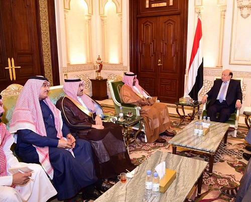 "هادي" يبحث مع نائب رئيس الاستخبارات إعادة إعمار اليمن