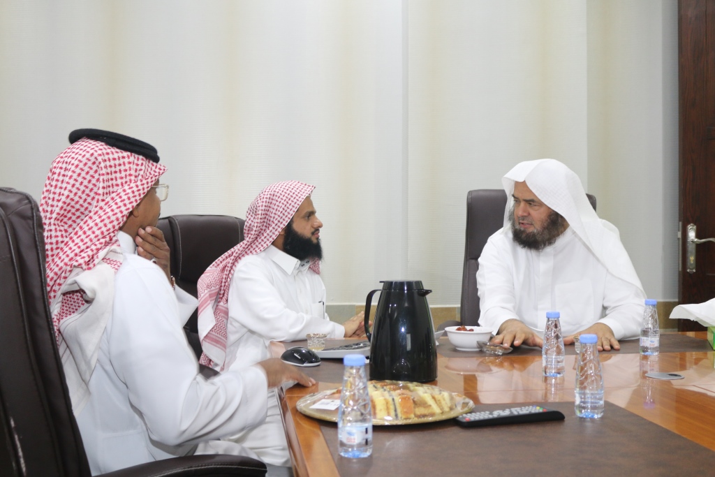 الهذلول يزور إشراف العزيزية في مبناه الجديد