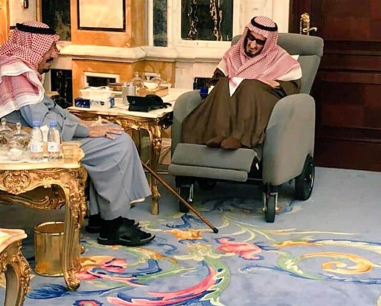 زيارة الملك سلمان لأخاه الأكبر الأمير بندر بالرياض