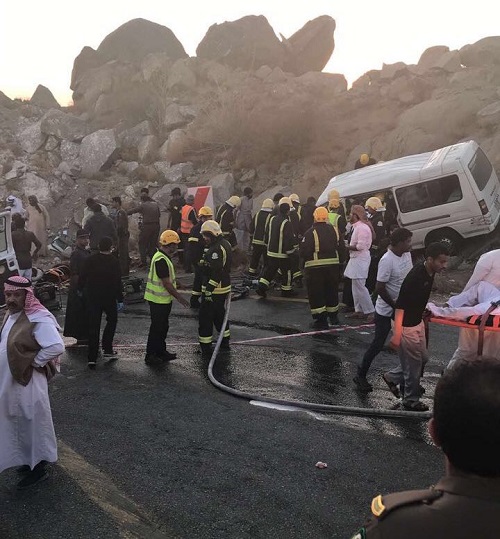 8 وفيات و7 إصابات في حادث سير بالباحة