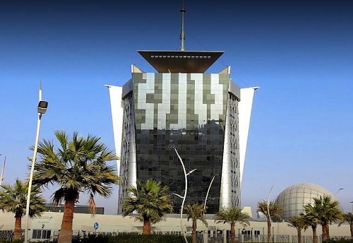 "هيئة الاتصالات": السماح للشركات بوضع محطات لاسلكية داخل الأحياء لتحسين الشبكة ومعالجة تفاوت سرعة الإنترنت