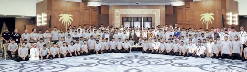 أمير المنطقة الشرقية لفريق الإنقاذ: أنتم مثال يحتذى به