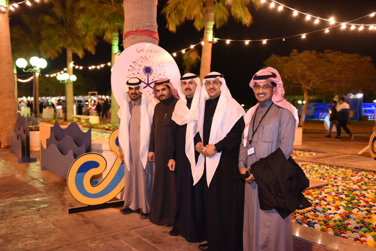 الملحم و شويل في زيارة لمهرجان "جيلي"