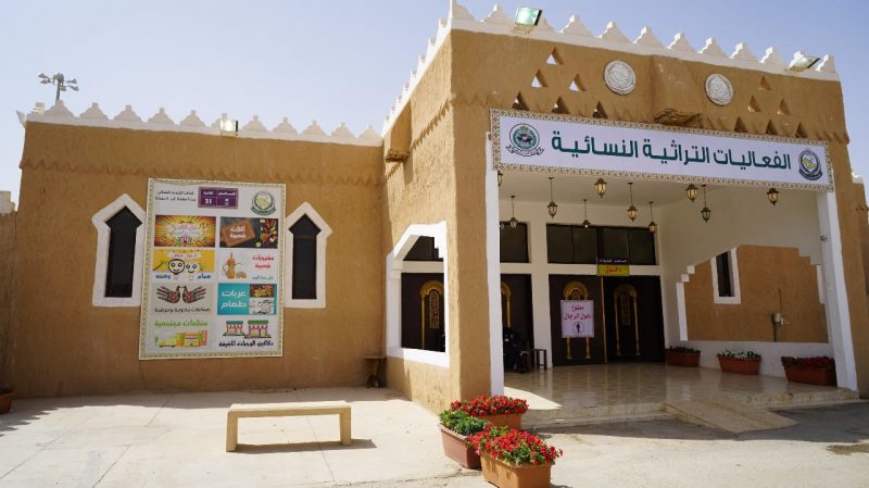 بالصور..150 أسرة منتجة و25 حرفية في الفعاليات النسائية بالجنادرية