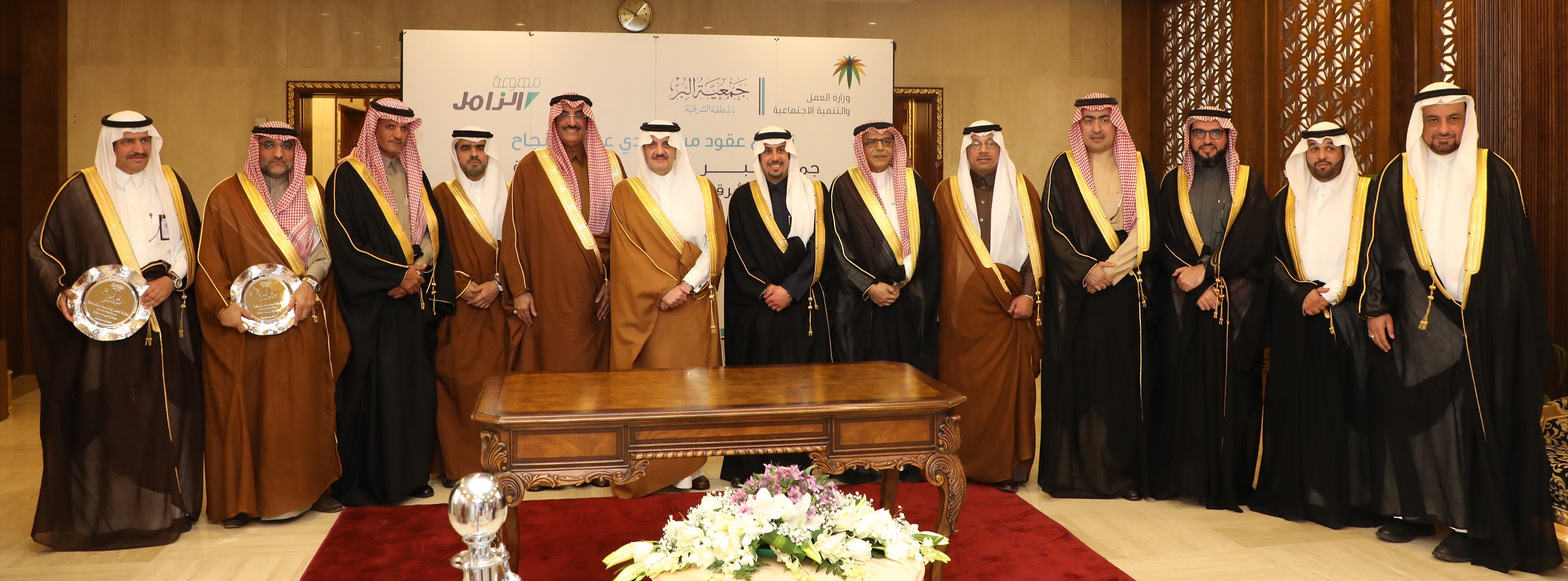 الأمير سعود بن نايف يدشن مشروع عربات الطعام المتنقلة "عربات النجاح"