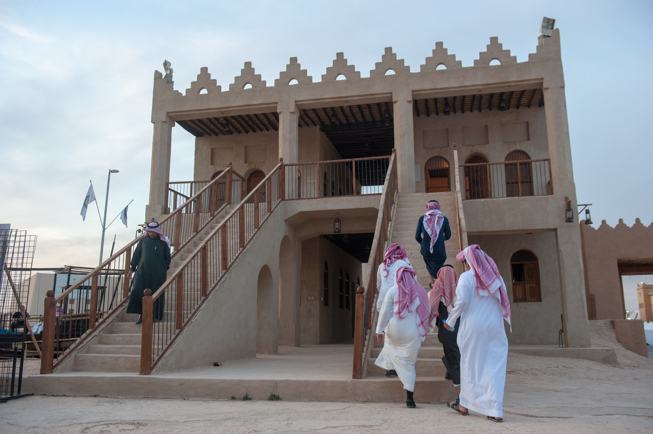بالصور..بيت الشرقية في مهرجان الجنادرية 32 يستقبل زواره