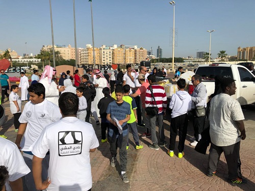 800 طالب من مدارس الخبر يشاركون في برنامج المشي الشهري الذي نظمته جمعية السكر بالشرقية